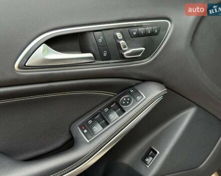 Серый Мерседес ЦЛА-класс, объемом двигателя 1.99 л и пробегом 100 тыс. км за 18999 $, фото 17 на Automoto.ua