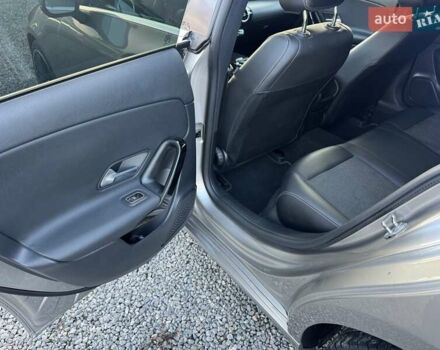 Сірий Мерседес ЦЛА-клас, об'ємом двигуна 1.46 л та пробігом 246 тис. км за 21900 $, фото 25 на Automoto.ua
