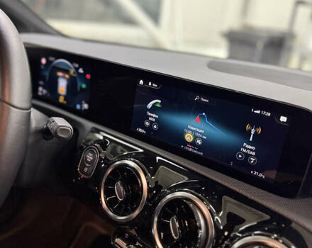 Серый Мерседес ЦЛА-класс, объемом двигателя 2 л и пробегом 18 тыс. км за 43500 $, фото 13 на Automoto.ua