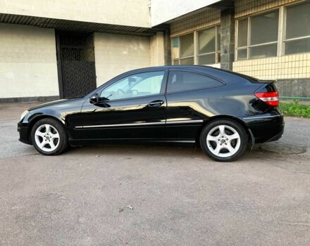 Чорний Мерседес ЦЛЦ 200, об'ємом двигуна 1.8 л та пробігом 186 тис. км за 10100 $, фото 4 на Automoto.ua