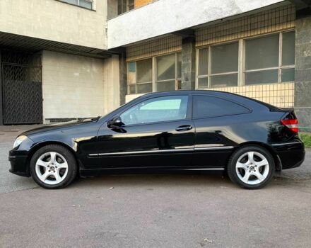 Чорний Мерседес ЦЛЦ 200, об'ємом двигуна 1.8 л та пробігом 186 тис. км за 10100 $, фото 15 на Automoto.ua