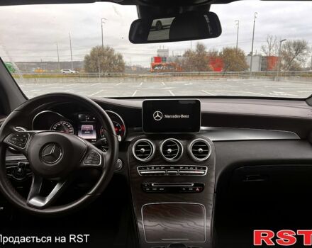 Белый Мерседес ЦЛЦ-класс, объемом двигателя 2.2 л и пробегом 33 тыс. км за 39000 $, фото 5 на Automoto.ua