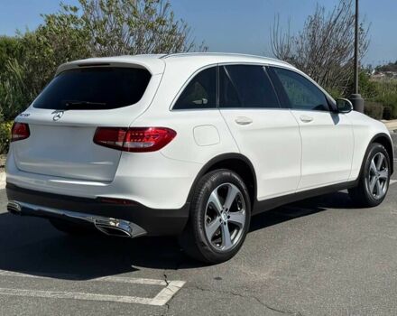 Білий Мерседес ЦЛЦ-клас, об'ємом двигуна 2 л та пробігом 57 тис. км за 8500 $, фото 4 на Automoto.ua