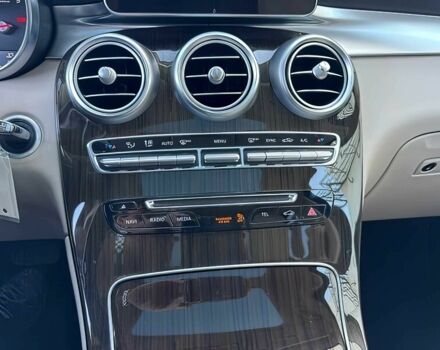 Білий Мерседес ЦЛЦ-клас, об'ємом двигуна 2 л та пробігом 57 тис. км за 8500 $, фото 11 на Automoto.ua