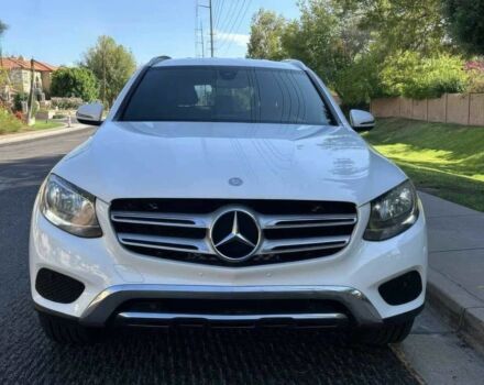 Белый Мерседес ЦЛЦ-класс, объемом двигателя 2 л и пробегом 64 тыс. км за 2400 $, фото 1 на Automoto.ua