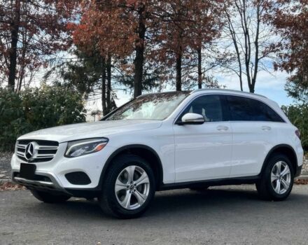 Белый Мерседес ЦЛЦ-класс, объемом двигателя 2 л и пробегом 50 тыс. км за 19300 $, фото 2 на Automoto.ua