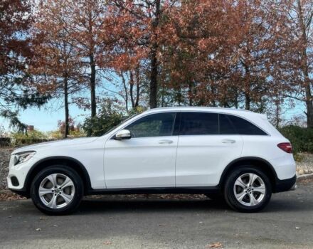 Белый Мерседес ЦЛЦ-класс, объемом двигателя 2 л и пробегом 50 тыс. км за 19300 $, фото 3 на Automoto.ua