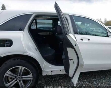 Белый Мерседес ЦЛЦ-класс, объемом двигателя 2 л и пробегом 87 тыс. км за 7000 $, фото 7 на Automoto.ua