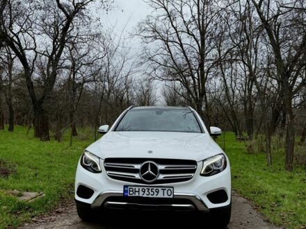 Белый Мерседес ЦЛЦ-класс, объемом двигателя 2 л и пробегом 40 тыс. км за 26500 $, фото 1 на Automoto.ua