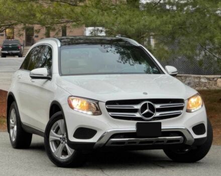 Белый Мерседес ЦЛЦ-класс, объемом двигателя 2 л и пробегом 35 тыс. км за 18000 $, фото 1 на Automoto.ua