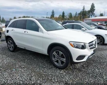 Белый Мерседес ЦЛЦ-класс, объемом двигателя 2 л и пробегом 87 тыс. км за 7000 $, фото 1 на Automoto.ua