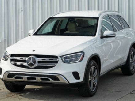 Белый Мерседес ЦЛЦ-класс, объемом двигателя 2 л и пробегом 19 тыс. км за 2400 $, фото 1 на Automoto.ua