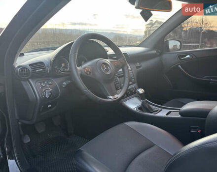 Черный Мерседес ЦЛЦ-класс, объемом двигателя 1.8 л и пробегом 220 тыс. км за 7999 $, фото 17 на Automoto.ua