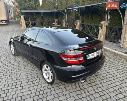 Черный Мерседес ЦЛЦ-класс, объемом двигателя 1.8 л и пробегом 220 тыс. км за 7999 $, фото 4 на Automoto.ua