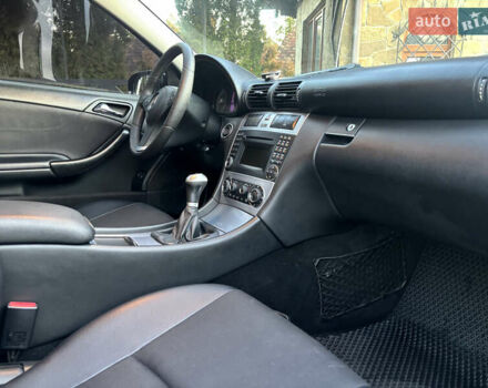 Черный Мерседес ЦЛЦ-класс, объемом двигателя 1.8 л и пробегом 220 тыс. км за 7999 $, фото 21 на Automoto.ua