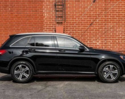 Чорний Мерседес ЦЛЦ-клас, об'ємом двигуна 2 л та пробігом 49 тис. км за 15900 $, фото 3 на Automoto.ua