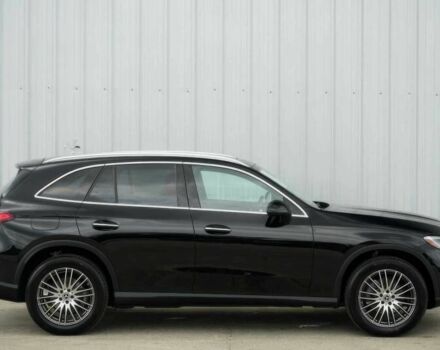 Чорний Мерседес ЦЛЦ-клас, об'ємом двигуна 2 л та пробігом 25 тис. км за 18700 $, фото 3 на Automoto.ua