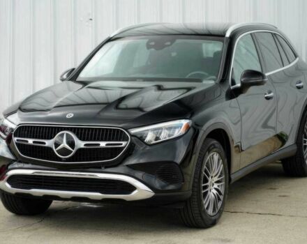 Чорний Мерседес ЦЛЦ-клас, об'ємом двигуна 2 л та пробігом 25 тис. км за 18700 $, фото 2 на Automoto.ua