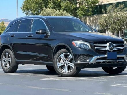 Мерседес ЦЛЦ-клас 2019 у Вінниці на Automoto.ua Чорний Мерседес ЦЛЦ-клас, об'ємом двигуна 2 л та пробігом 50 тис. км за 14500 $, фото 1 на Automoto.ua
