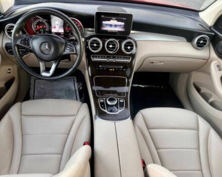 Мерседес ЦЛЦ-клас 2018 у Івано-Франківську на Automoto.ua Червоний Мерседес ЦЛЦ-клас, об'ємом двигуна 2 л та пробігом 37 тис. км за 17600 $, фото 6 на Automoto.ua