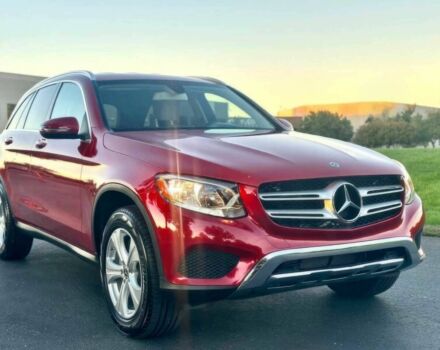 Мерседес ЦЛЦ-клас 2018 у Івано-Франківську на Automoto.ua Червоний Мерседес ЦЛЦ-клас, об'ємом двигуна 2 л та пробігом 37 тис. км за 17600 $, фото 2 на Automoto.ua