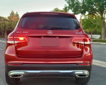 Мерседес ЦЛЦ-клас 2018 у Івано-Франківську на Automoto.ua Червоний Мерседес ЦЛЦ-клас, об'ємом двигуна 2 л та пробігом 37 тис. км за 17600 $, фото 4 на Automoto.ua