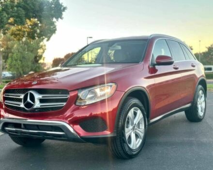 Мерседес ЦЛЦ-клас 2018 у Івано-Франківську на Automoto.ua Червоний Мерседес ЦЛЦ-клас, об'ємом двигуна 2 л та пробігом 37 тис. км за 17600 $, фото 1 на Automoto.ua