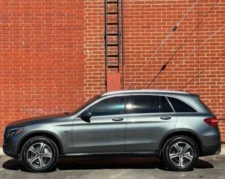 Серый Мерседес ЦЛЦ-класс, объемом двигателя 2 л и пробегом 89 тыс. км за 10000 $, фото 3 на Automoto.ua