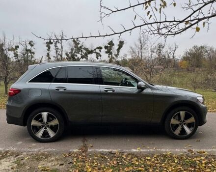 Сірий Мерседес ЦЛЦ-клас, об'ємом двигуна 2 л та пробігом 130 тис. км за 31600 $, фото 4 на Automoto.ua