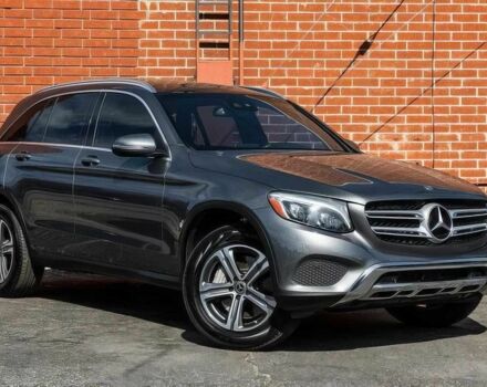 Серый Мерседес ЦЛЦ-класс, объемом двигателя 2 л и пробегом 41 тыс. км за 9900 $, фото 1 на Automoto.ua