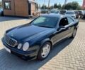 Синий Мерседес ЦЛК 200, объемом двигателя 2 л и пробегом 248 тыс. км за 1300 $, фото 1 на Automoto.ua