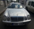 Сірий Мерседес ЦЛК 320, об'ємом двигуна 3.2 л та пробігом 6 тис. км за 3500 $, фото 1 на Automoto.ua