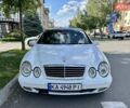 Белый Мерседес ЦЛК-Класс, объемом двигателя 3.2 л и пробегом 217 тыс. км за 3300 $, фото 1 на Automoto.ua