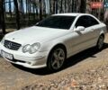 Білий Мерседес ЦЛК-Клас, об'ємом двигуна 2.6 л та пробігом 247 тис. км за 5800 $, фото 3 на Automoto.ua