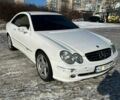 Білий Мерседес ЦЛК-Клас, об'ємом двигуна 2.6 л та пробігом 245 тис. км за 6700 $, фото 4 на Automoto.ua
