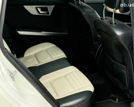 Мерседес ЦЛК-Класс 2008 в Одессе на Automoto.ua Белый Мерседес ЦЛК-Класс, объемом двигателя 3 л и пробегом 290 тыс. км за 12090 $, фото 17 на Automoto.ua