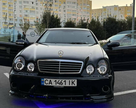 Черный Мерседес ЦЛК-Класс, объемом двигателя 3.2 л и пробегом 338 тыс. км за 10000 $, фото 9 на Automoto.ua
