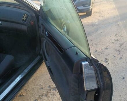 Чорний Мерседес ЦЛК-Клас, об'ємом двигуна 2.3 л та пробігом 360 тис. км за 5000 $, фото 11 на Automoto.ua