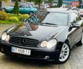 Черный Мерседес ЦЛК-Класс, объемом двигателя 2.7 л и пробегом 315 тыс. км за 7500 $, фото 2 на Automoto.ua