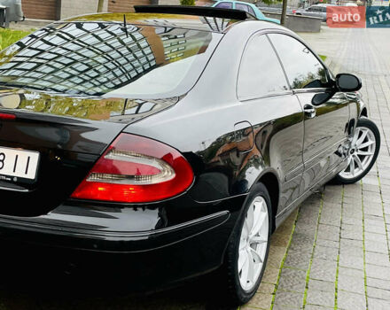 Черный Мерседес ЦЛК-Класс, объемом двигателя 2.7 л и пробегом 315 тыс. км за 7500 $, фото 13 на Automoto.ua