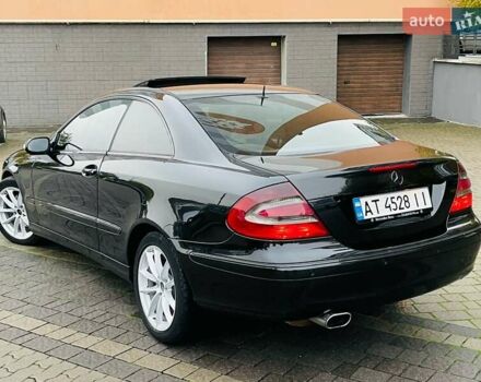 Черный Мерседес ЦЛК-Класс, объемом двигателя 2.7 л и пробегом 315 тыс. км за 7500 $, фото 5 на Automoto.ua