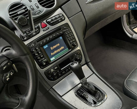 Черный Мерседес ЦЛК-Класс, объемом двигателя 2.7 л и пробегом 315 тыс. км за 7500 $, фото 18 на Automoto.ua