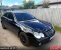 Черный Мерседес ЦЛК-Класс, объемом двигателя 1.8 л и пробегом 400 тыс. км за 2500 $, фото 1 на Automoto.ua