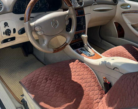 Мерседес ЦЛК-Клас 2005 у Києві на Automoto.ua Чорний Мерседес ЦЛК-Клас, об'ємом двигуна 2.15 л та пробігом 391 тис. км за 6999 $, фото 2 на Automoto.ua