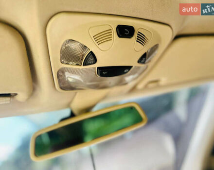 Мерседес ЦЛК-Клас 2005 у Києві на Automoto.ua Чорний Мерседес ЦЛК-Клас, об'ємом двигуна 2.15 л та пробігом 391 тис. км за 6999 $, фото 7 на Automoto.ua