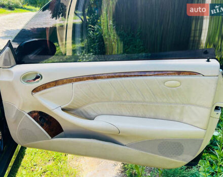 Мерседес ЦЛК-Клас 2005 у Києві на Automoto.ua Чорний Мерседес ЦЛК-Клас, об'ємом двигуна 2.15 л та пробігом 391 тис. км за 6999 $, фото 20 на Automoto.ua