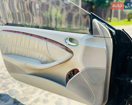 Мерседес ЦЛК-Клас 2005 у Києві на Automoto.ua Чорний Мерседес ЦЛК-Клас, об'ємом двигуна 2.15 л та пробігом 391 тис. км за 6999 $, фото 9 на Automoto.ua