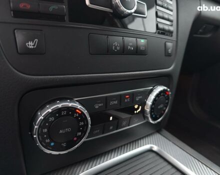 Черный Мерседес ЦЛК-Класс, объемом двигателя 22 л и пробегом 275 тыс. км за 18290 $, фото 26 на Automoto.ua