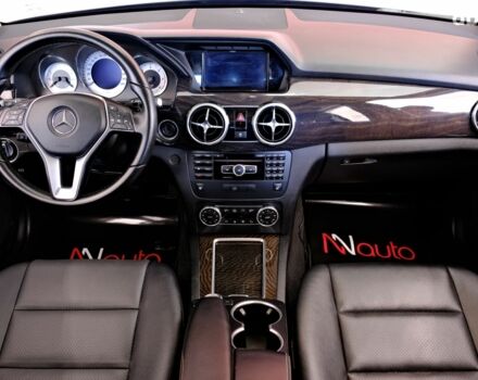 Черный Мерседес ЦЛК-Класс, объемом двигателя 2.1 л и пробегом 192 тыс. км за 16900 $, фото 6 на Automoto.ua