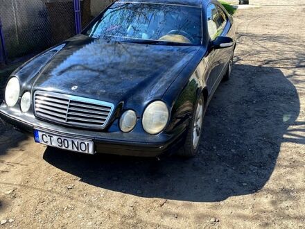 Черный Мерседес ЦЛК-Класс, объемом двигателя 2 л и пробегом 150 тыс. км за 2800 $, фото 1 на Automoto.ua